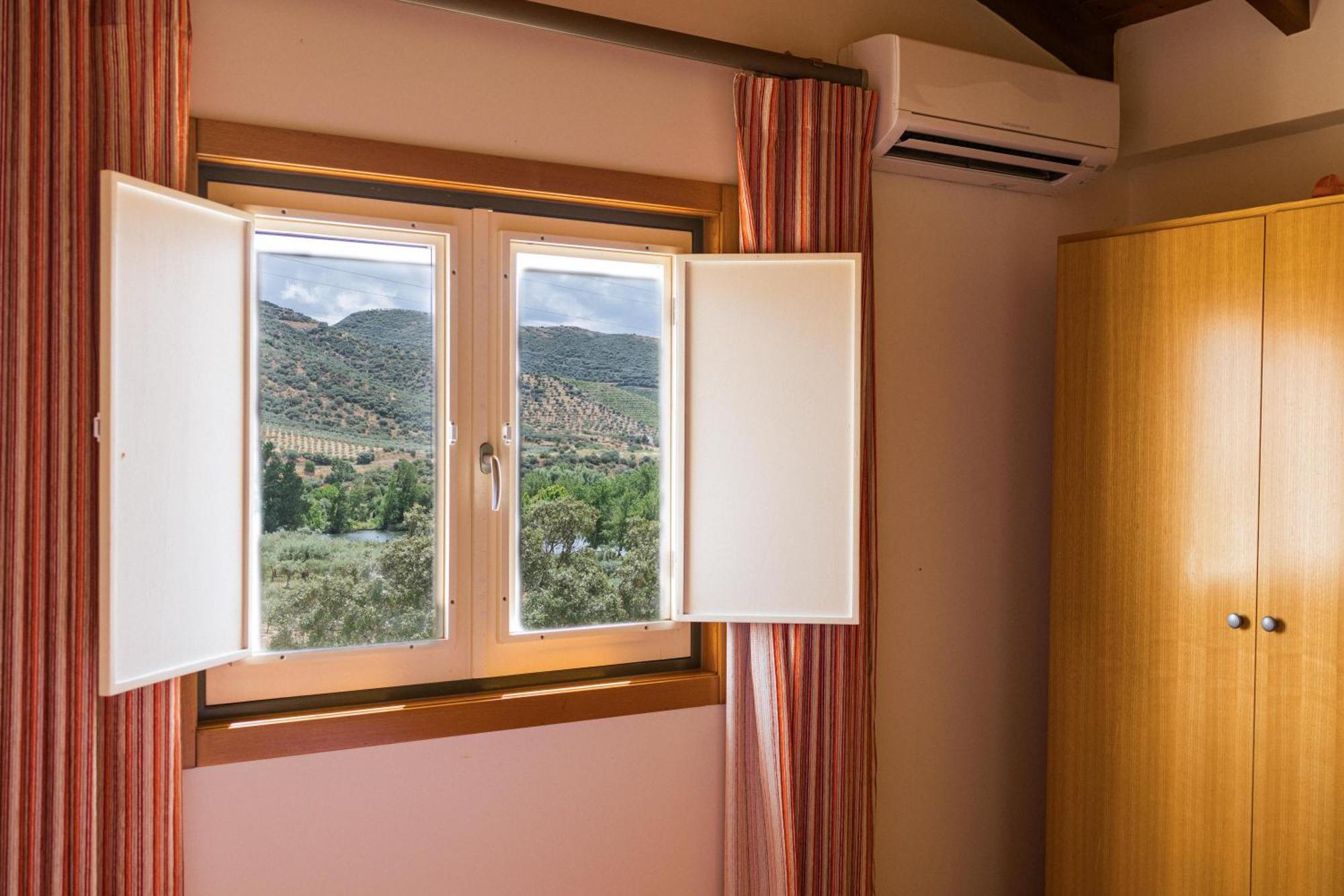 Olhares Do Douro Guest House ตอร์เฮ เด มองคอร์โว ภายนอก รูปภาพ